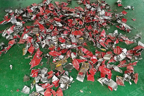 Metalowa puszka