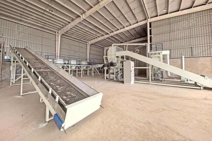 Projekt rozdrabniania odpadów wielkogabarytowych z wykorzystaniem rozdrabniacza dwuwałowego w prowincji Jiangxi w Chinach