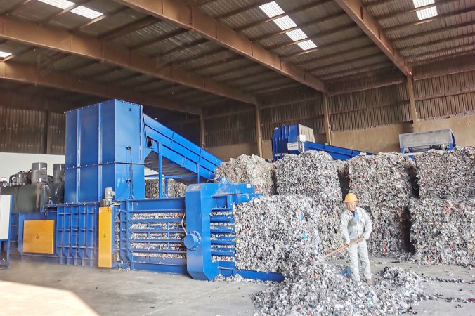 Prasa do odpadów dla projektu przetwarzania 100 000 ton rocznie odpadów tekstylnych na paliwo alternatywne w delcie rzeki Jangcy w Chinach