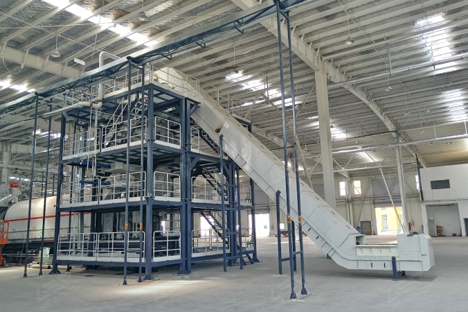 Czterowalcowa rozdrabniarka do projektu recyklingu akumulatorów litowych w prowincji Henan w Chinach